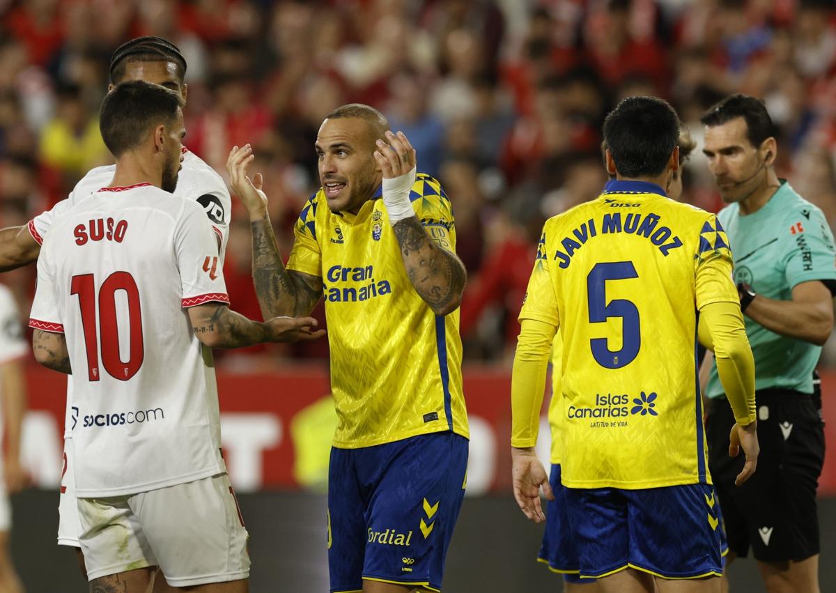 Imagen secundaria 1 - Los daños colaterales para la UD Las Palmas del descenso: recorte de 30 millones y desbandada de jugadores