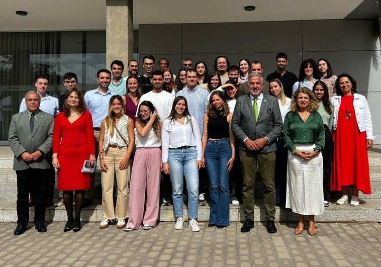 Ciencias de la Salud reconoce al alumnado que ha obtenido plaza tras realizar los exámenes MIR y EIR.