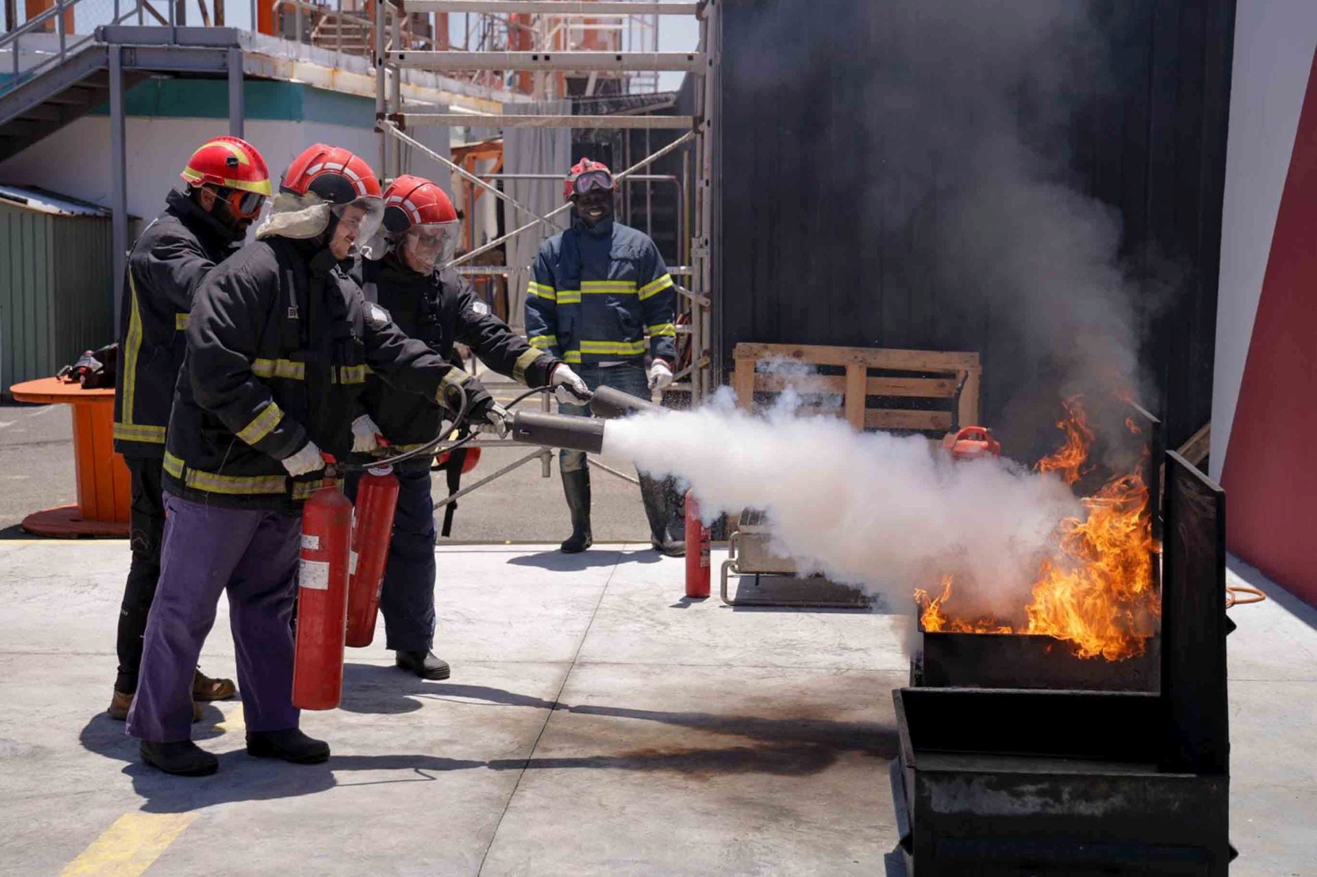 Así son los simulacros de emergencia en el ámbito marítimo