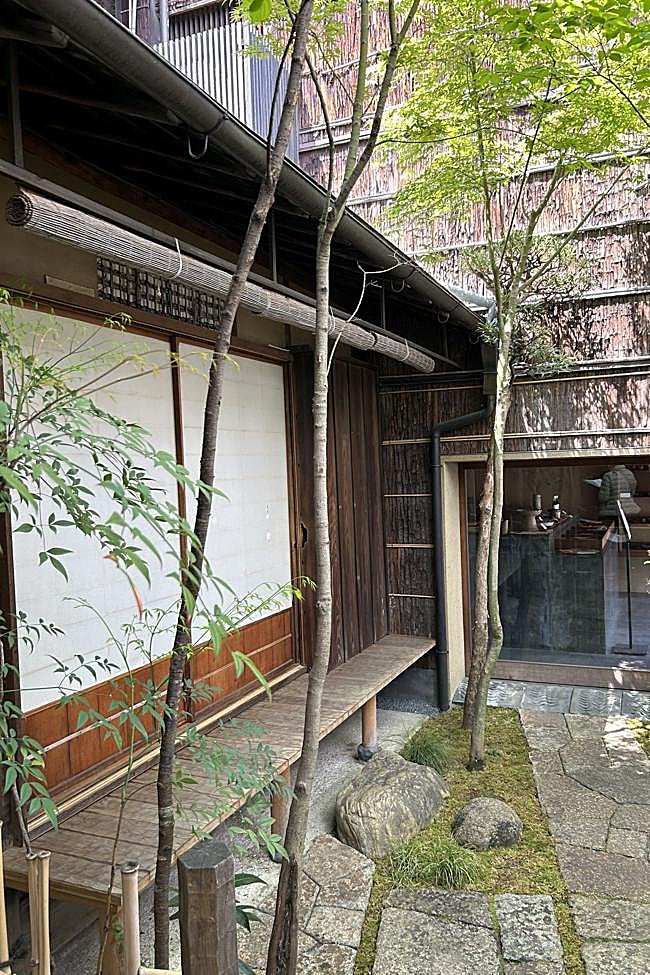 Pequeño jardín del Honke-Owariya