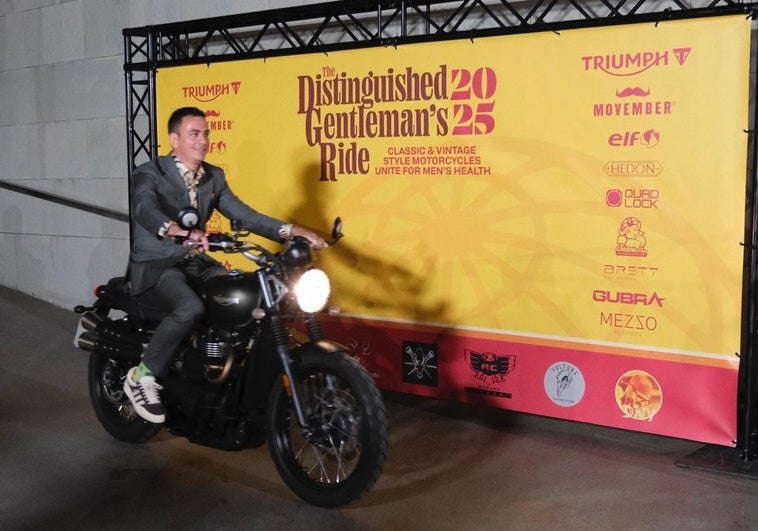 Imagen de la presentación del acto en el patio del Teatro Cuyás de la capital grancanaria.