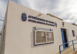 Oficina en Caleta de Sebo del Consistorio de Teguise.
