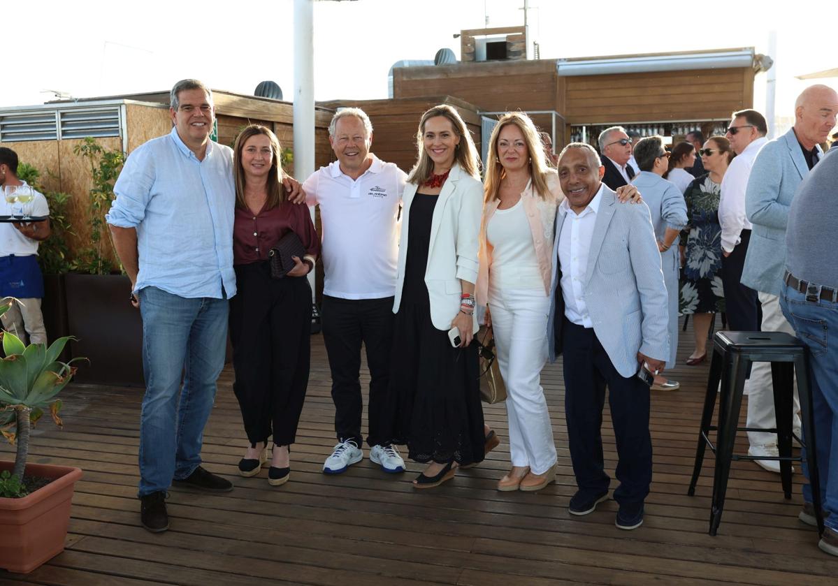 Imagen principal - De Antonio Yachts desembarca en Canarias de la mano de Domingo Alonso Powersports