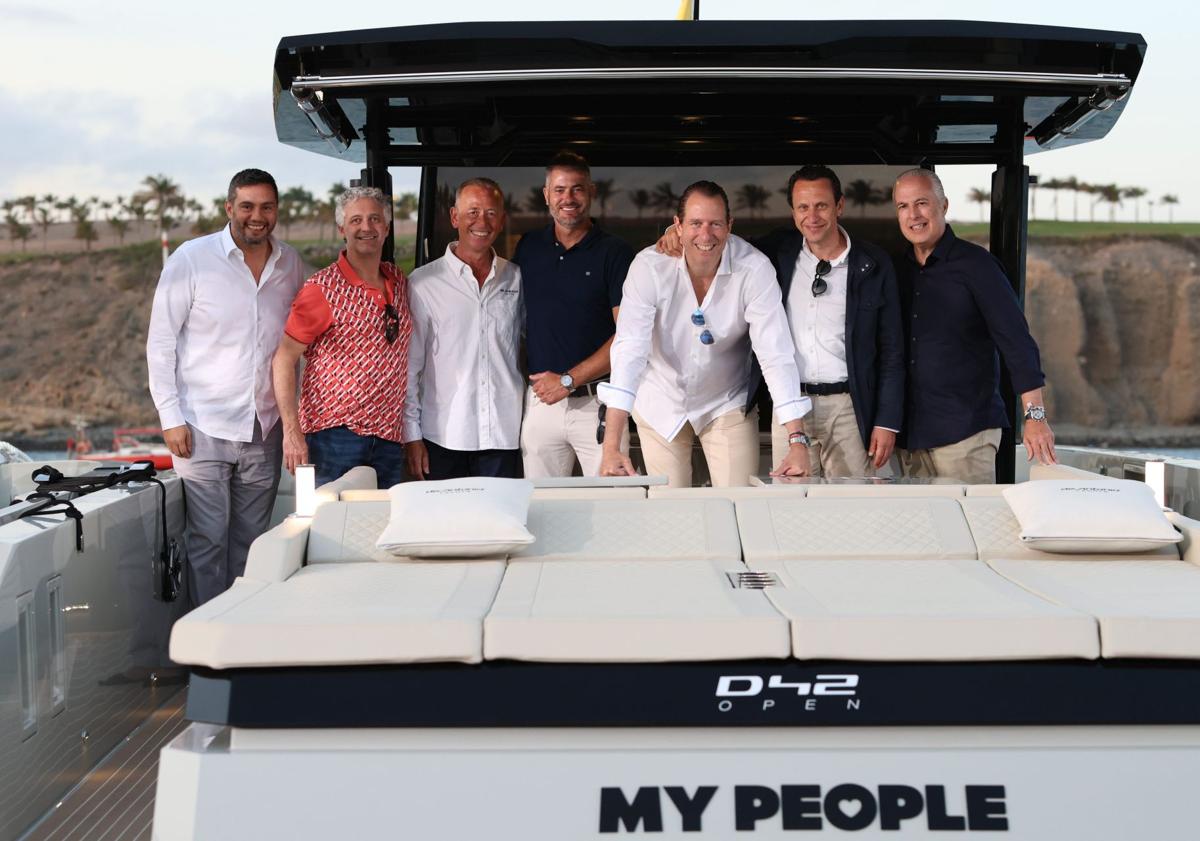 Imagen principal - De Antonio Yachts desembarca en Canarias de la mano de Domingo Alonso Powersports