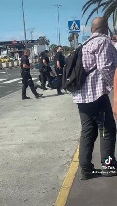 Abatido a tiros tras intentar robar a un taxista en el Aeropuerto de Gran Canaria