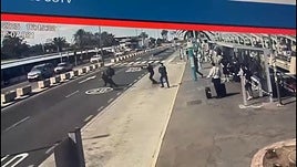 Captura del vídeo en el que se ve lo sucedido el sábado en el aeropuerto grancanario.