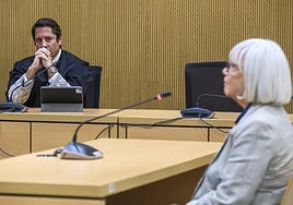 El fiscal Javier Ródenas escucha reconocer su culpabilidad a Yulia Maleeva.