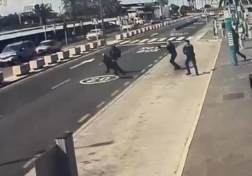 El migrante muerto en el aeropuerto fue detenido por la policía días antes por oponer resistencia