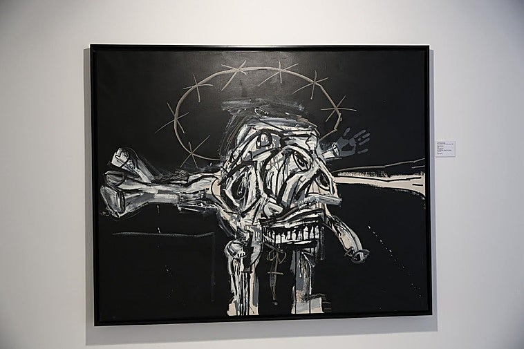 'Crucifixión' (1959). Óleo sobre lienzo, 131x163 centímetros, de Antonio Saura, presente en la muestra de la Fundación.