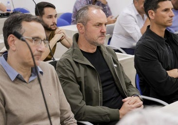 Luis Helguera ya no puede fallar con el entrenador tras los fiascos de Carrión y Martínez