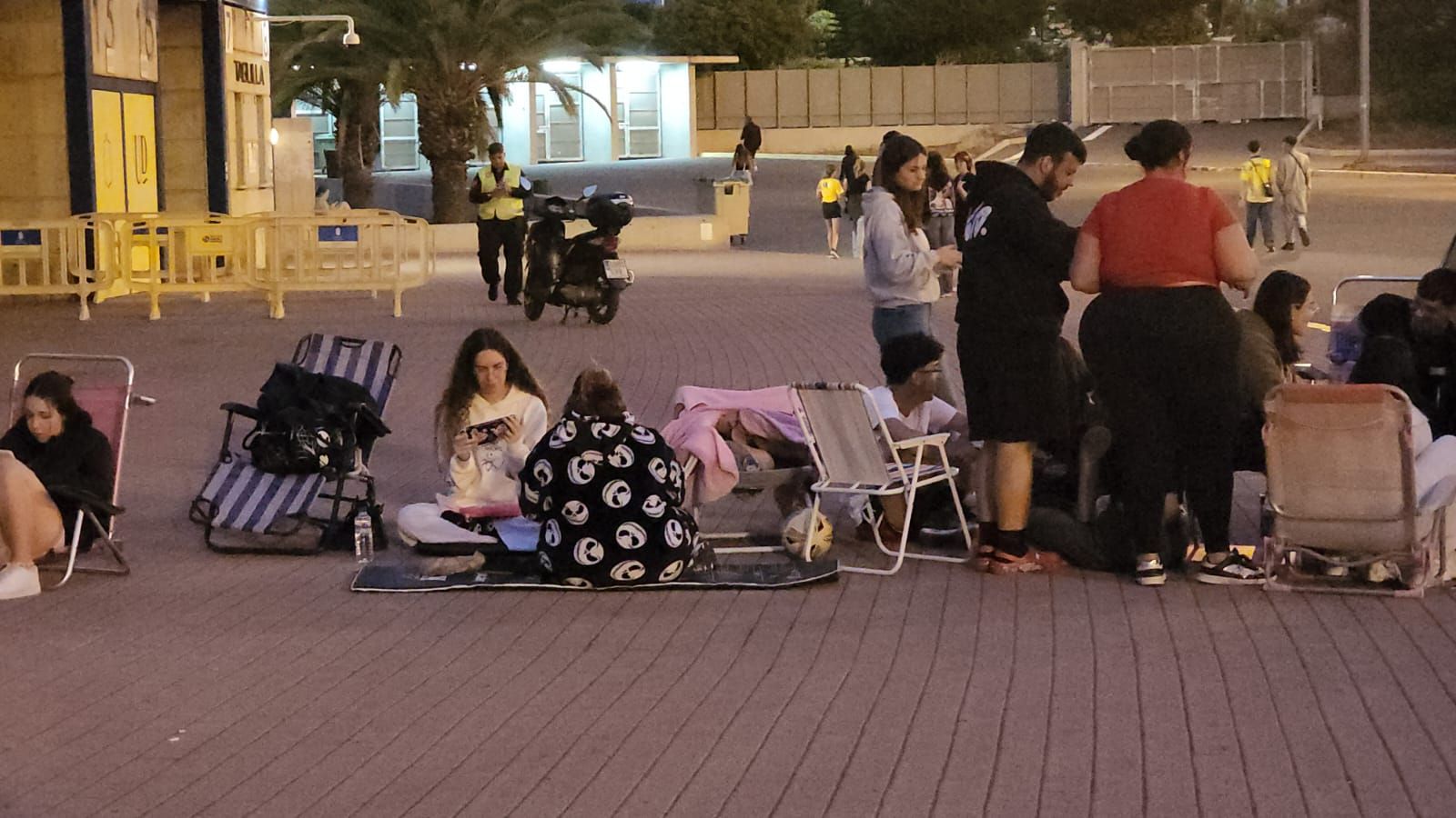 Acampada en el estadio de Gran Canaria por Quevedo