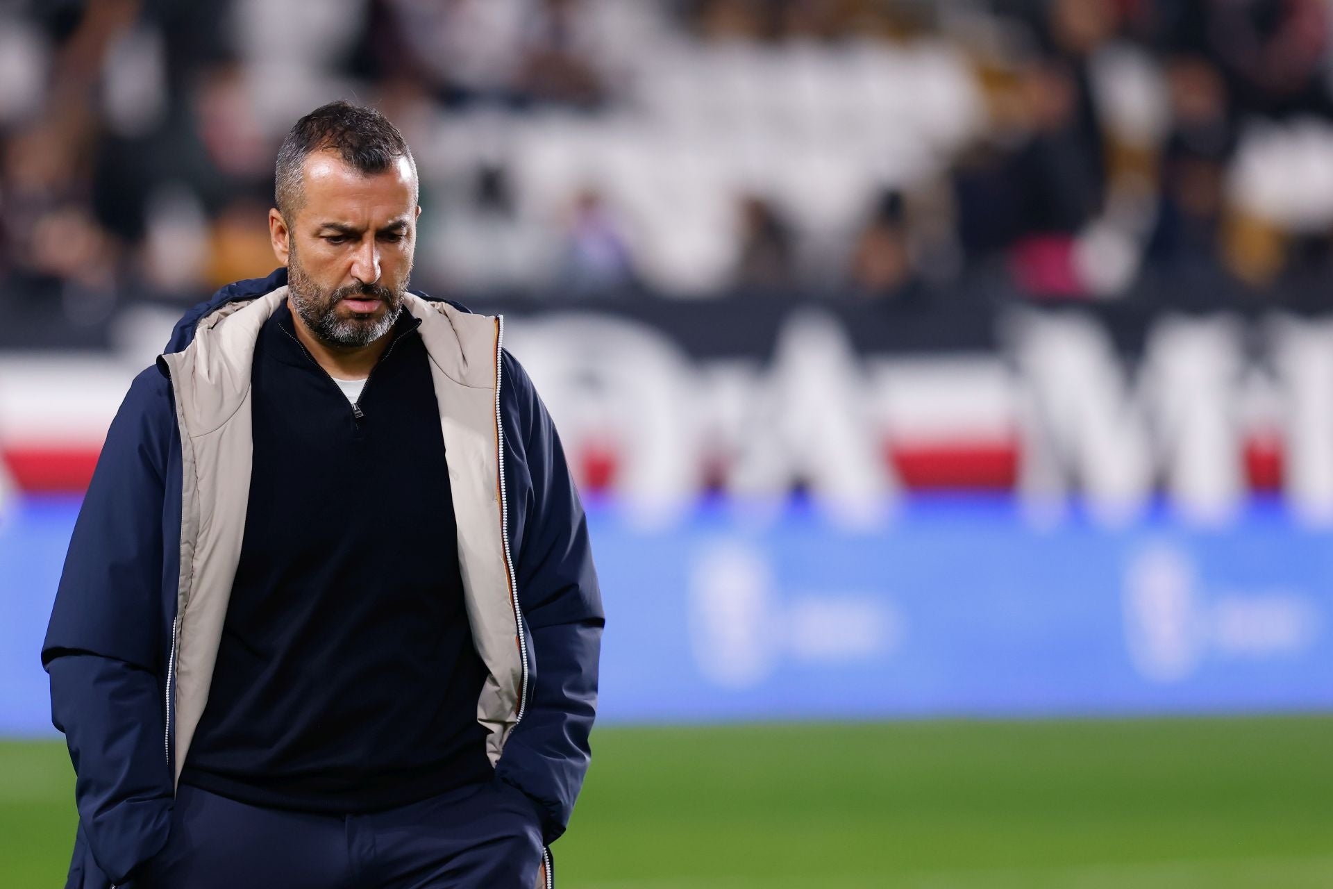 Imagen secundaria 1 - La llegada de Carrión, el cambio por Diego Martínez y Marvin.