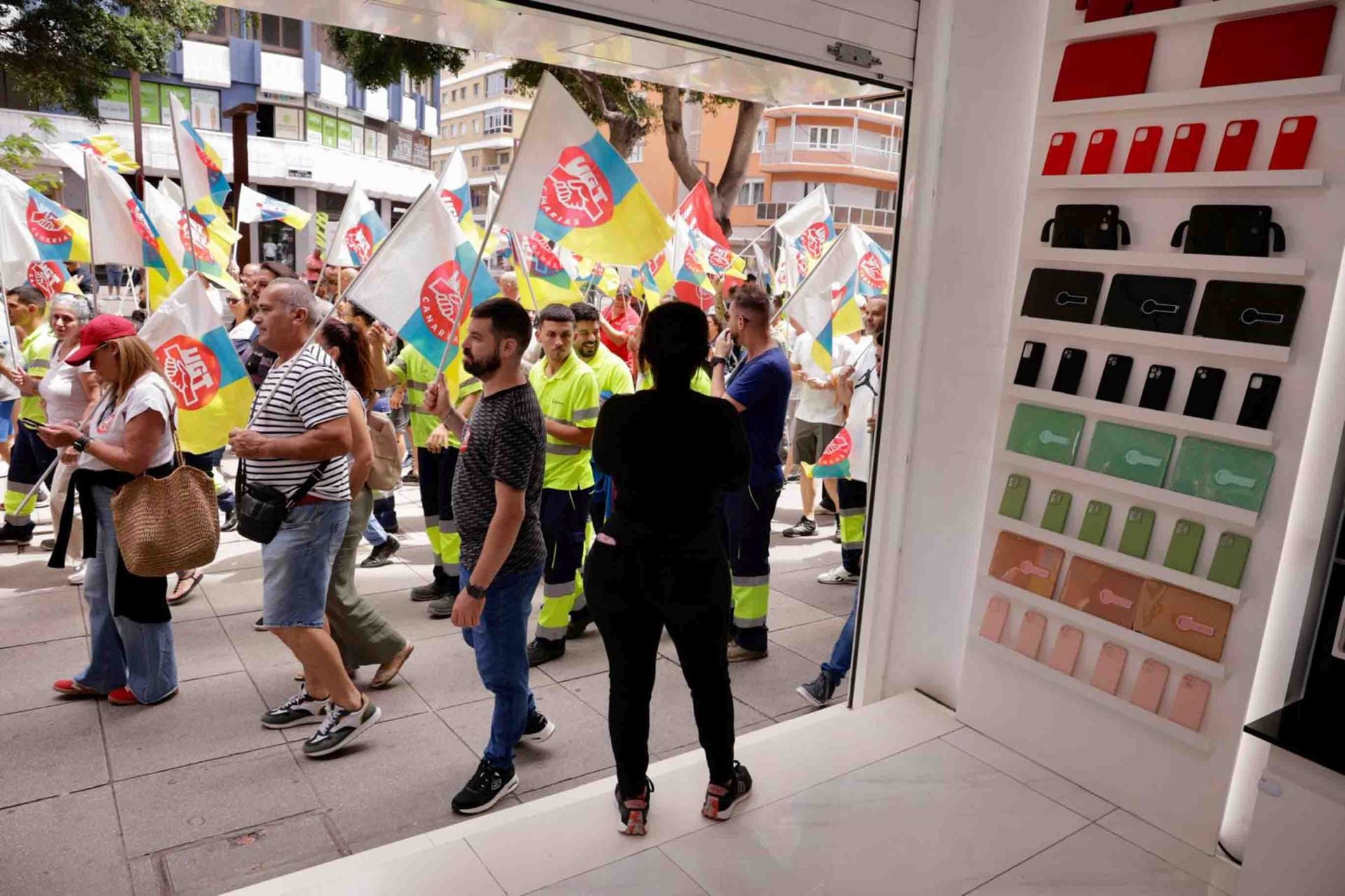 El paro parcial del comercio en Mesa y López por sueldos dignos, en imágenes