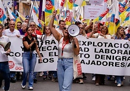 Los comercios en Mesa y López continuaron su jornada laboral con normalidad mientras 300 personas se manifestaban por salarios dignos en el sector.