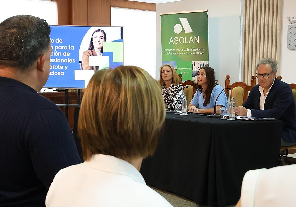 Acto hecho en el Cabildo.