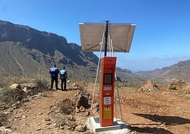 Uno de los postes. Este está ubicado en Los Caserones de Fataga.