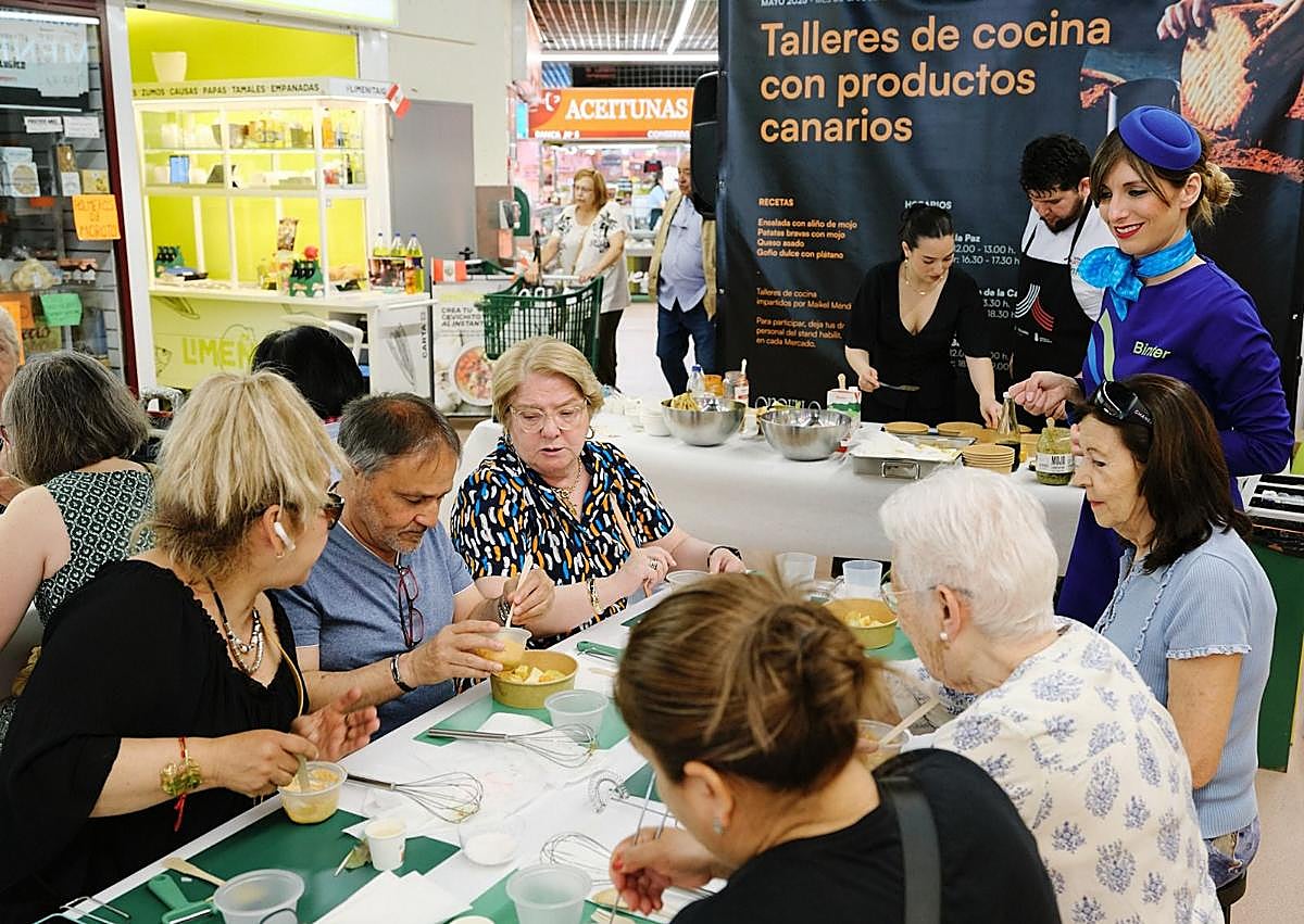 Imagen secundaria 1 - Binter ejerce de embajadora de las Islas haciendo volar la identidad canaria a todos sus destinos
