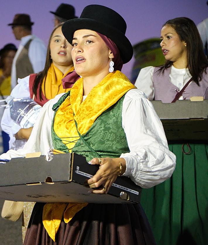 Imagen secundaria 2 - Gran Baile de Taifas hasta la bandera en Fuerteventura