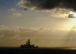 Salvo intervalos nubosos en la zona norte de las islas, predominará el calor en el archipiélago. Imagen de la bahía de la capital grancanaria.