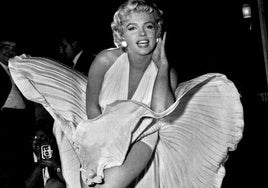 Marilyn Monroe, recreando aquella escena de la película.