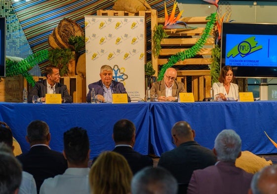 Foto del acto celebrado en el Museo Elder.