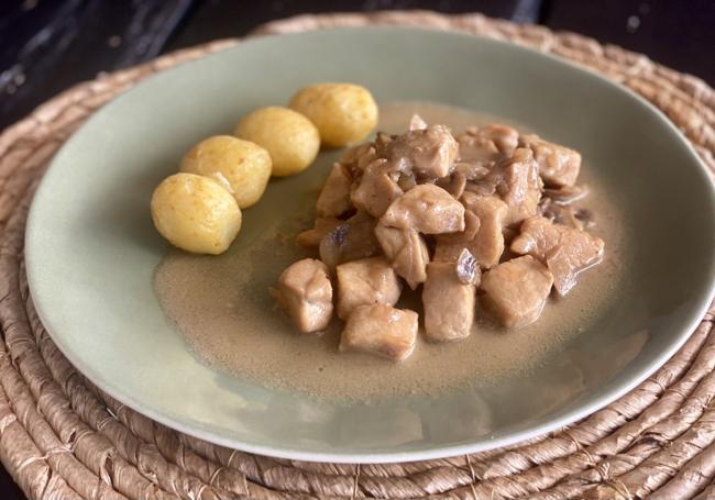 Pollo strogonoff