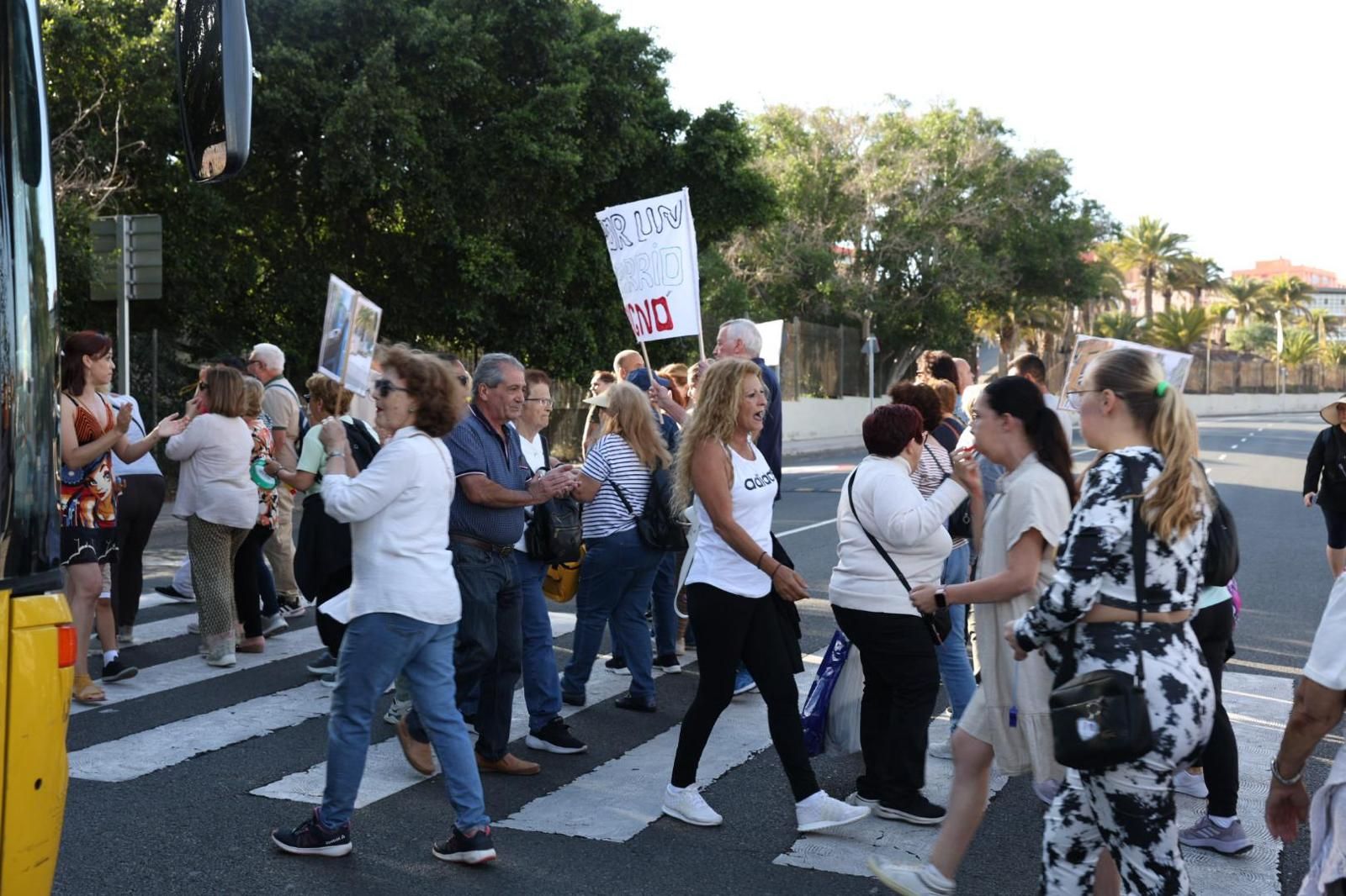 Ciudad Alta protesta por «el abandono» que sufre «desde hace 35 años»
