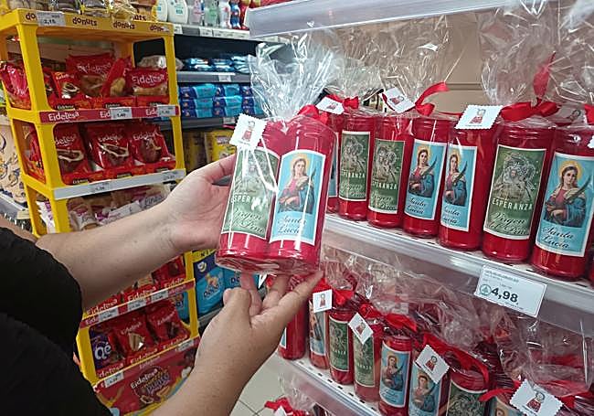 Velas especiales que preparó el Spar del Grupo Ortega.