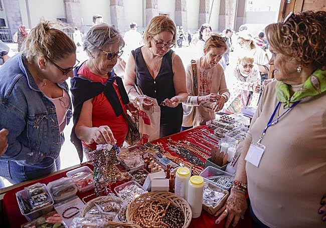 Recuerdos del paso de la Virgen por Vecindario.