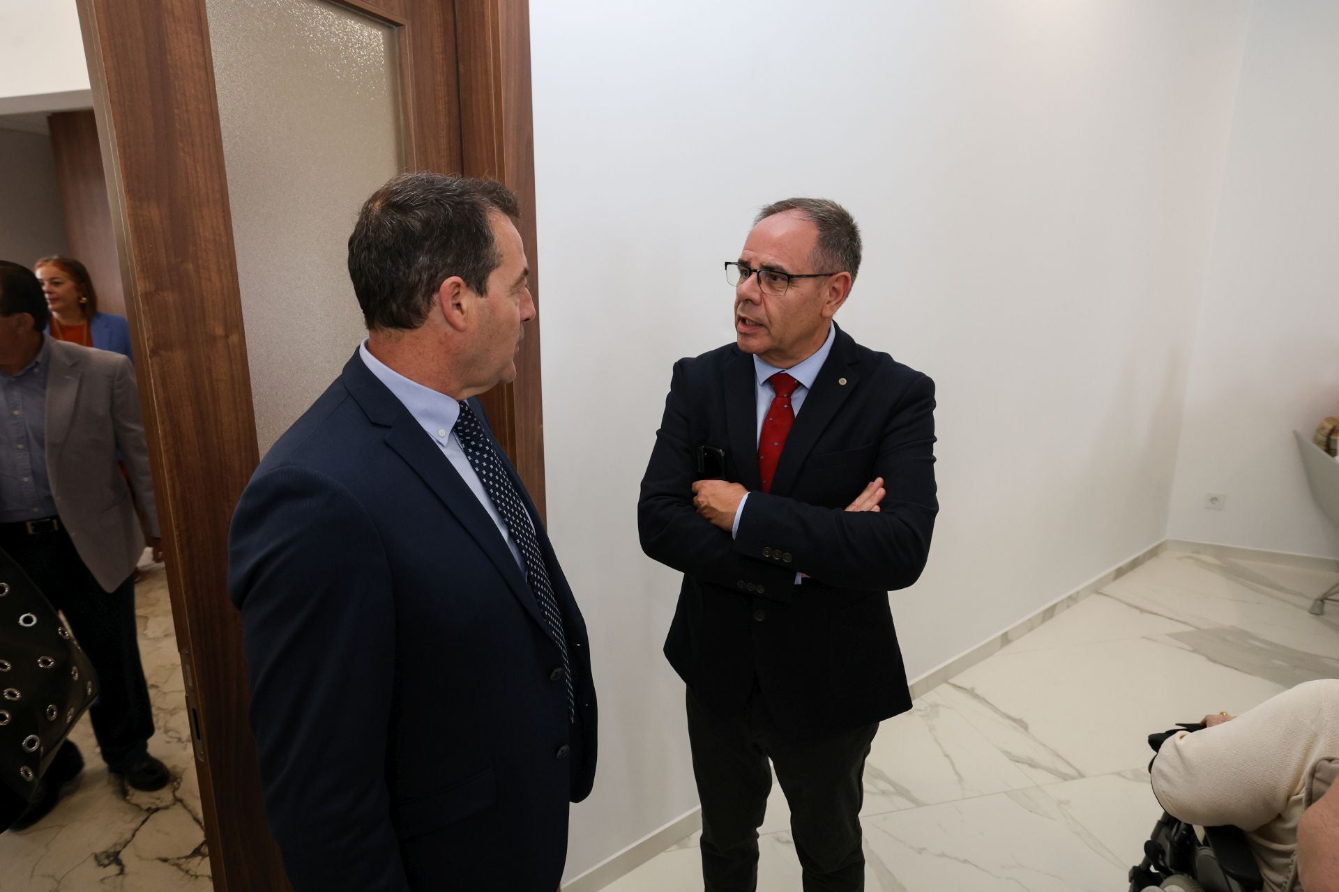 Inauguración de las nuevas instalaciones de la Funeraria La Auxiliadoraen en Gáldar, en imágenes