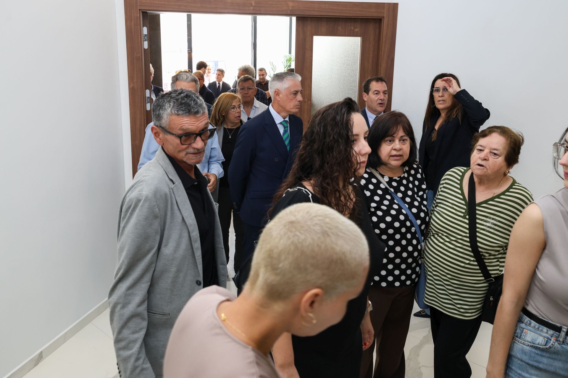 Inauguración de las nuevas instalaciones de la Funeraria La Auxiliadoraen en Gáldar, en imágenes