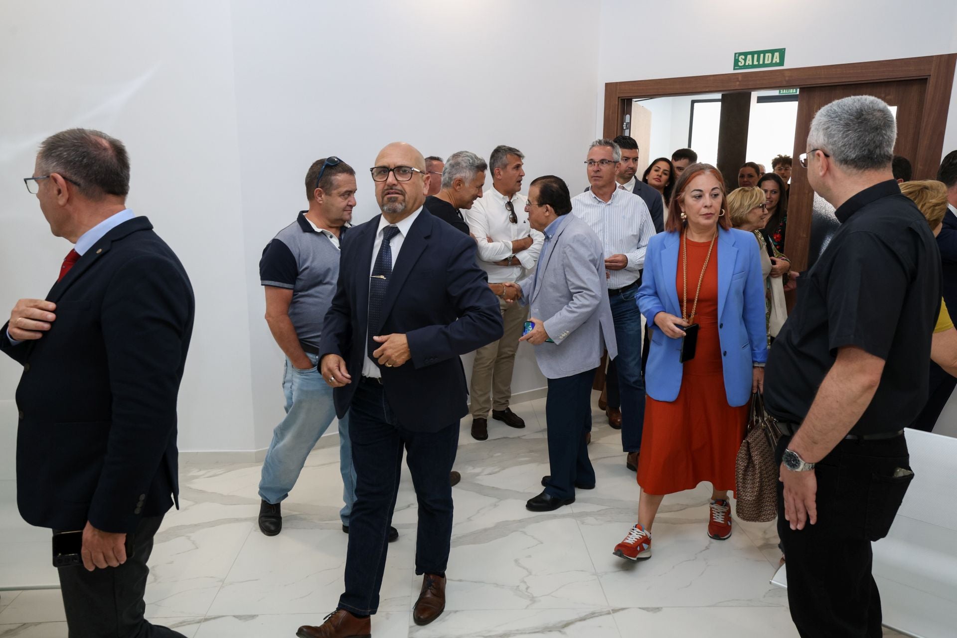 Inauguración de las nuevas instalaciones de la Funeraria La Auxiliadoraen en Gáldar, en imágenes