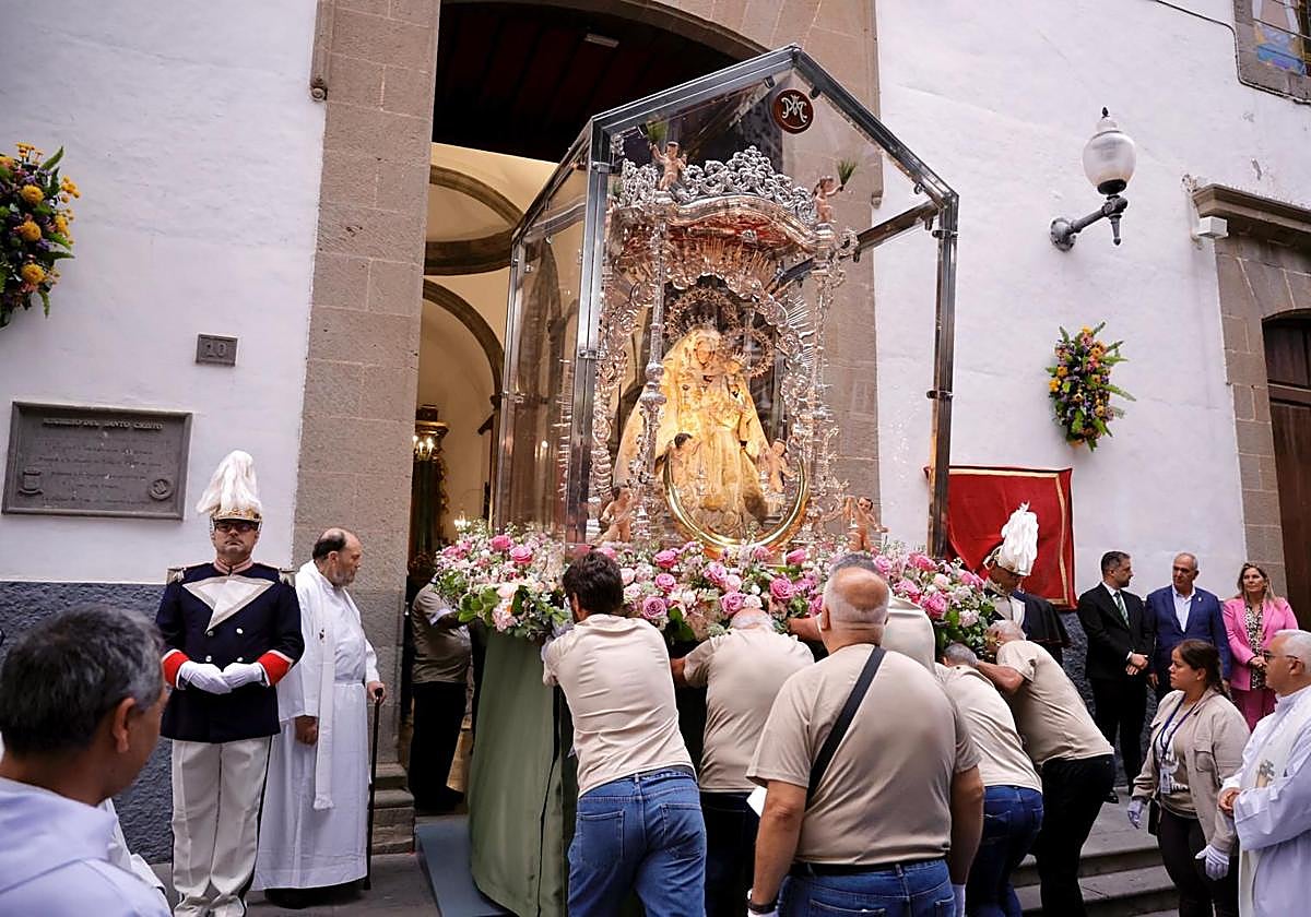 Telde recibe a la Virgen del Pino
