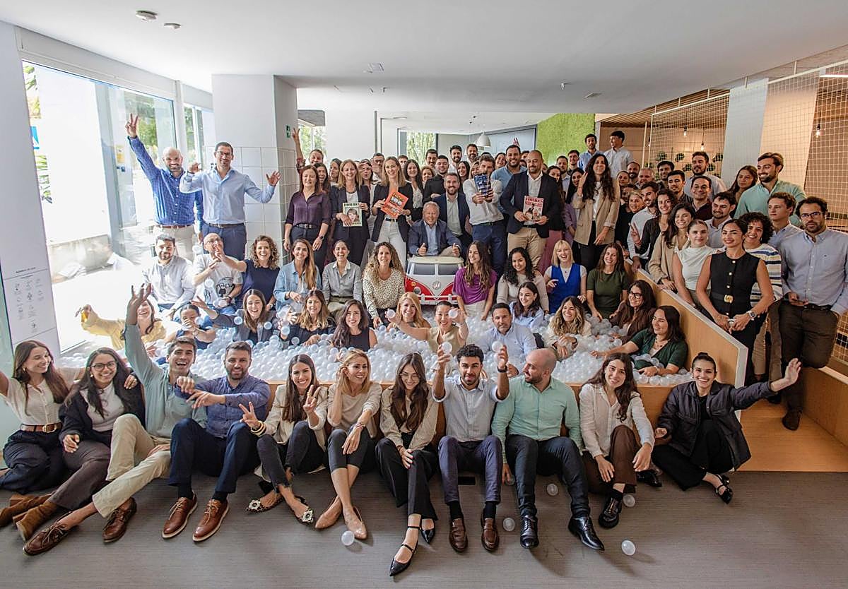 Imagen principal - Domingo Alonso Group entre las «100 Mejores Empresas para Trabajar en España» según Forbes