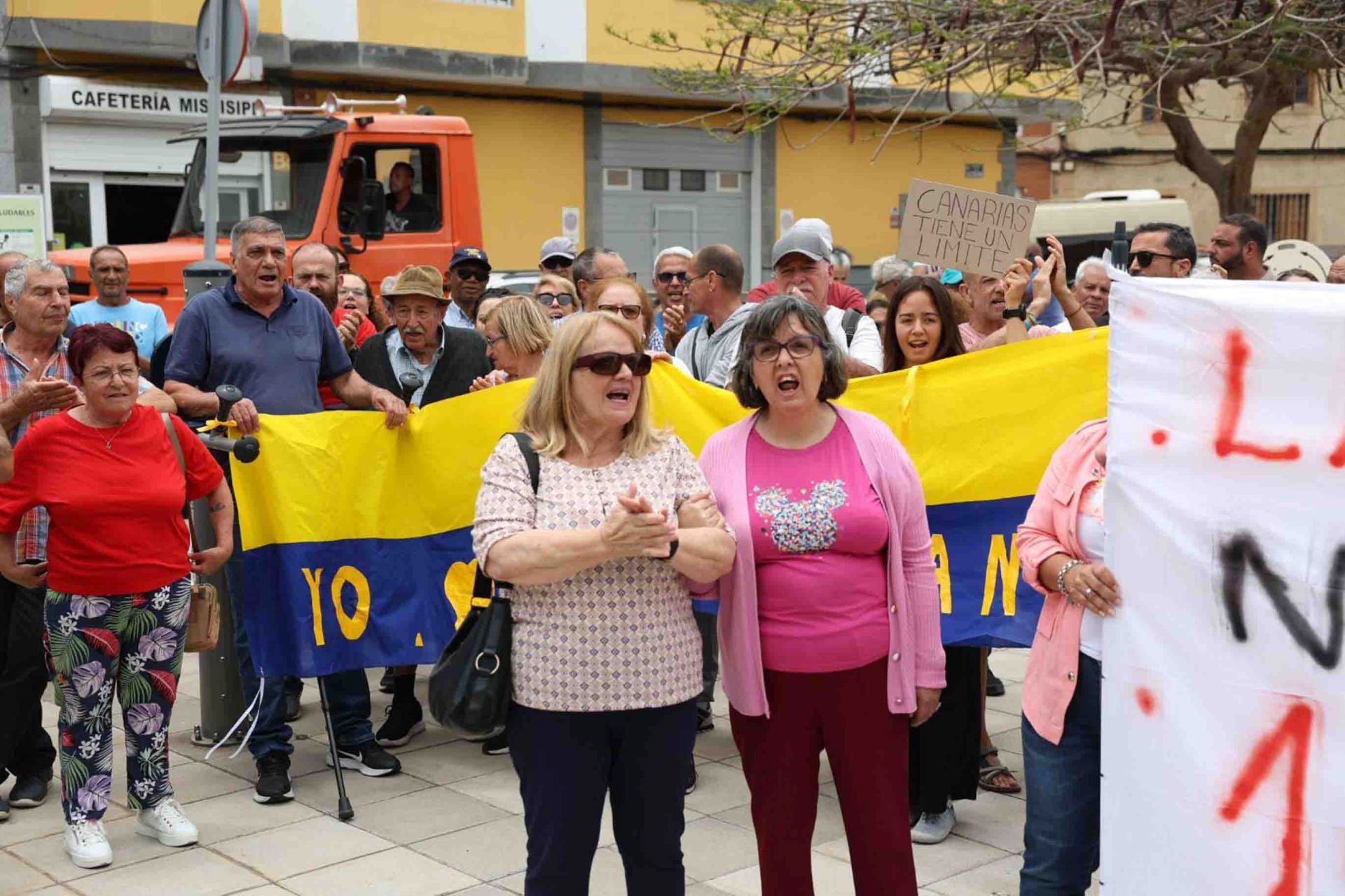 Las protestas de El barrio de Las Torres contra el Plan General, en imágenes