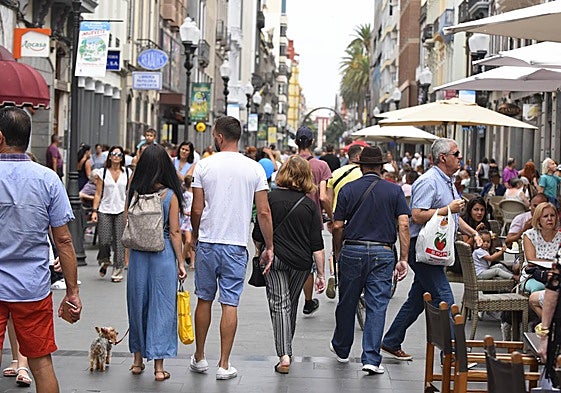 10.307 residentes en las islas obtienen en 2024 la nacionalidad española, el 76% de Latinoamérica