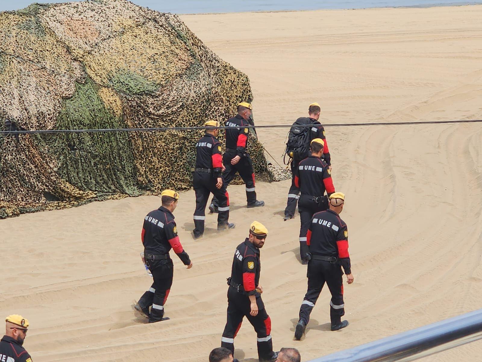 Uniformes y trajes de gala: Día de Las Fuerzas Armadas en Las Palmas de Gran Canaria