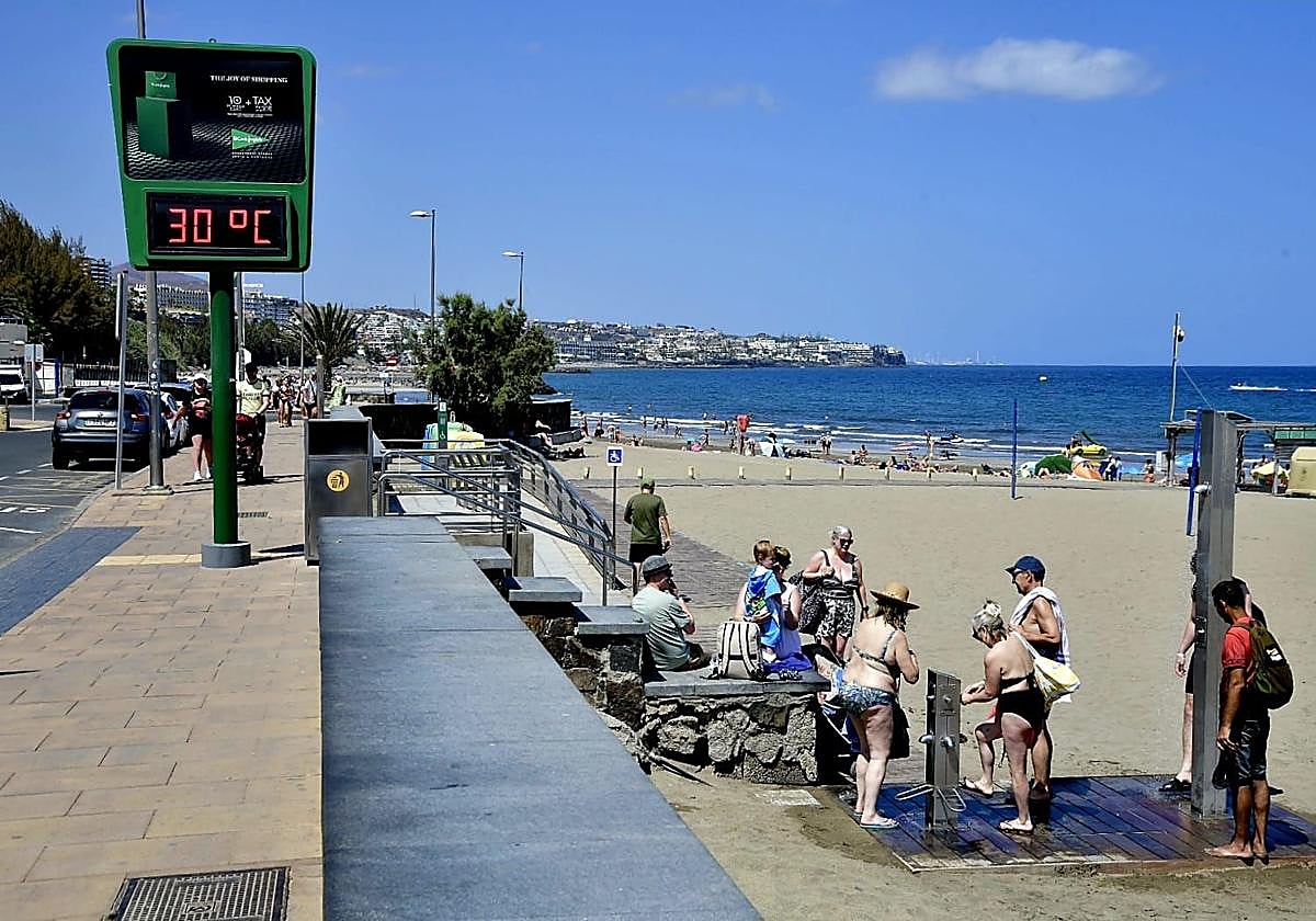 Sigue el calor este lunes en las islas.