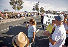 Imagen de la protesta de varios cientos de vecinos de La Pardilla.