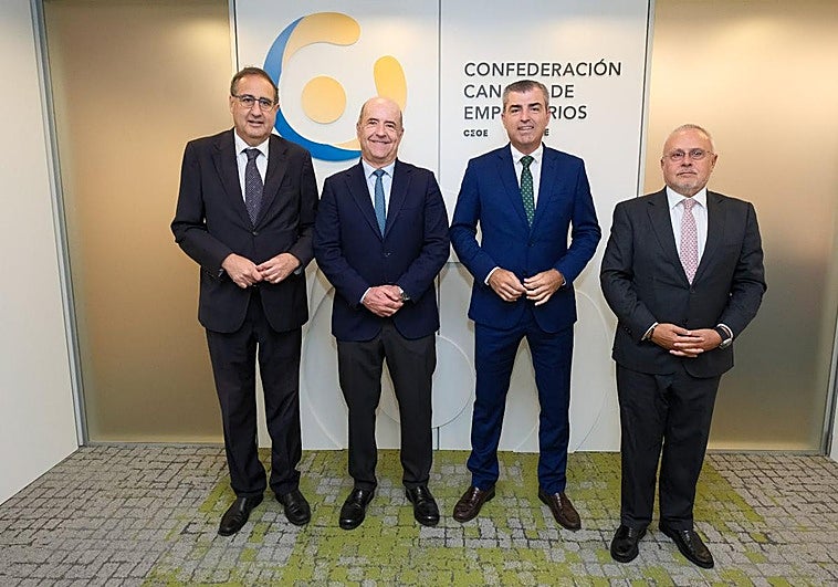 De derecha a izquierda: Felipe Alonso el Jaber, Pedro Ortega, Manuel Domínguez y José Cristóbal García.
