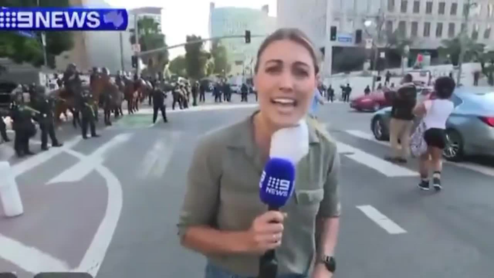 Disparan a una periodista australiana en mitad de los disturbios de Los Ángeles