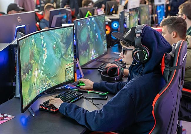 Zona de videojuegos de otra edición del Gaming Experience.