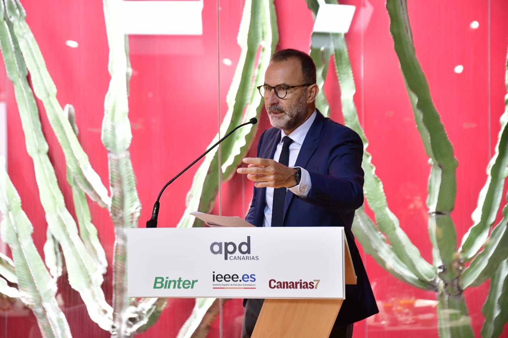 Foro CANARIAS7 | &#039;Debate sobre el nuevo papel de las armas nucleares en el contexto mundial&#039;