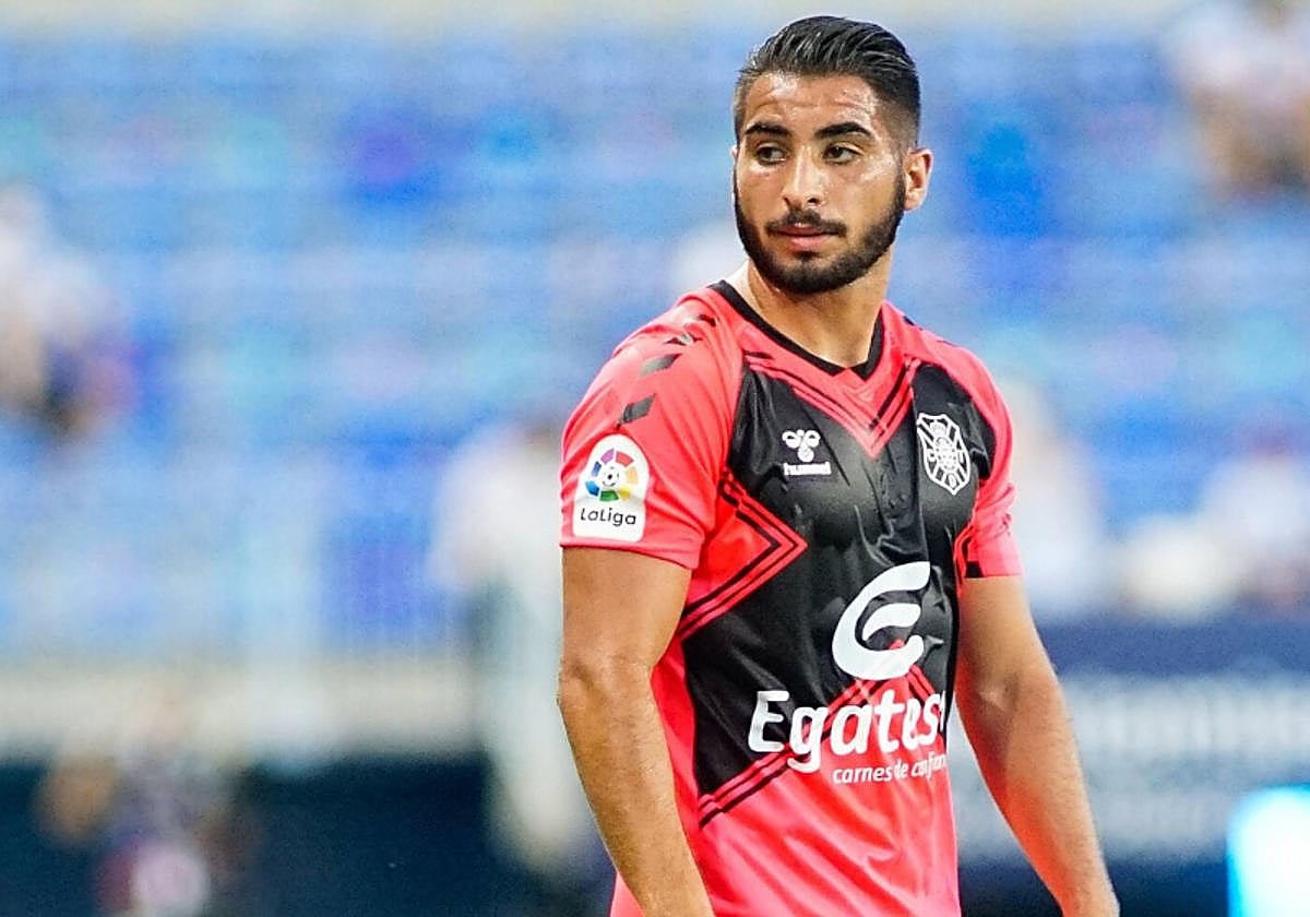 Jéremy Mellot, durante un encuentro de esta temporada con el CD Tenerife.