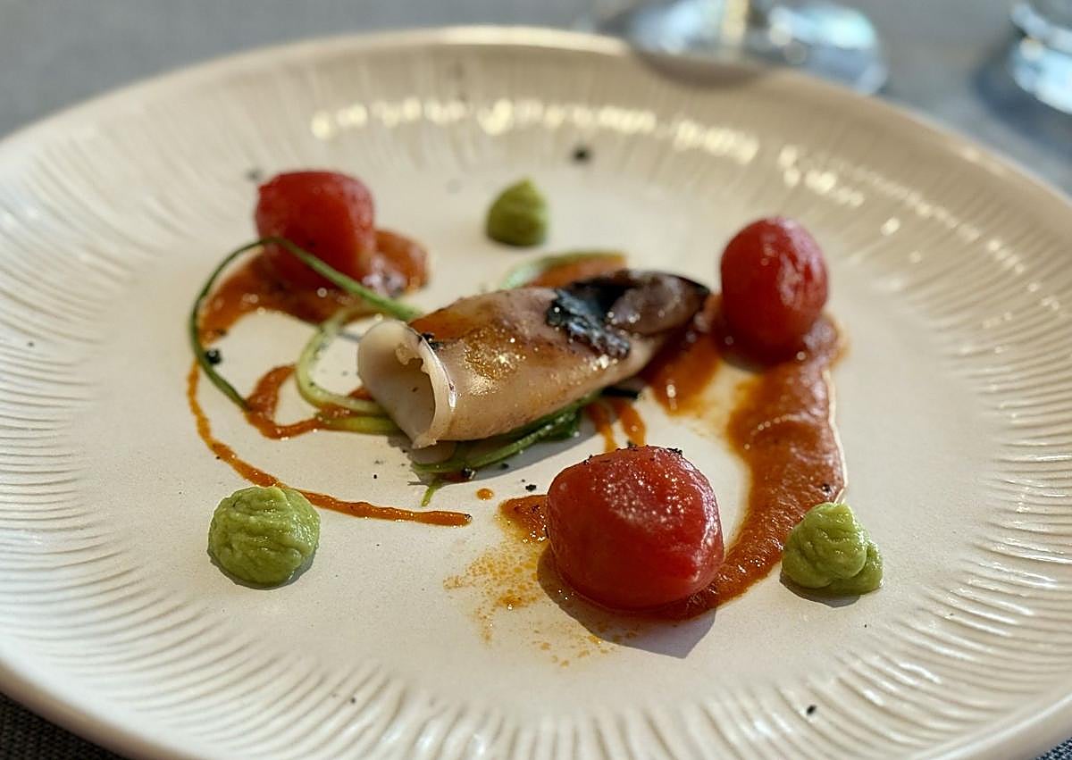 Imagen secundaria 1 - Adobo acevichado, chipirón y gamba