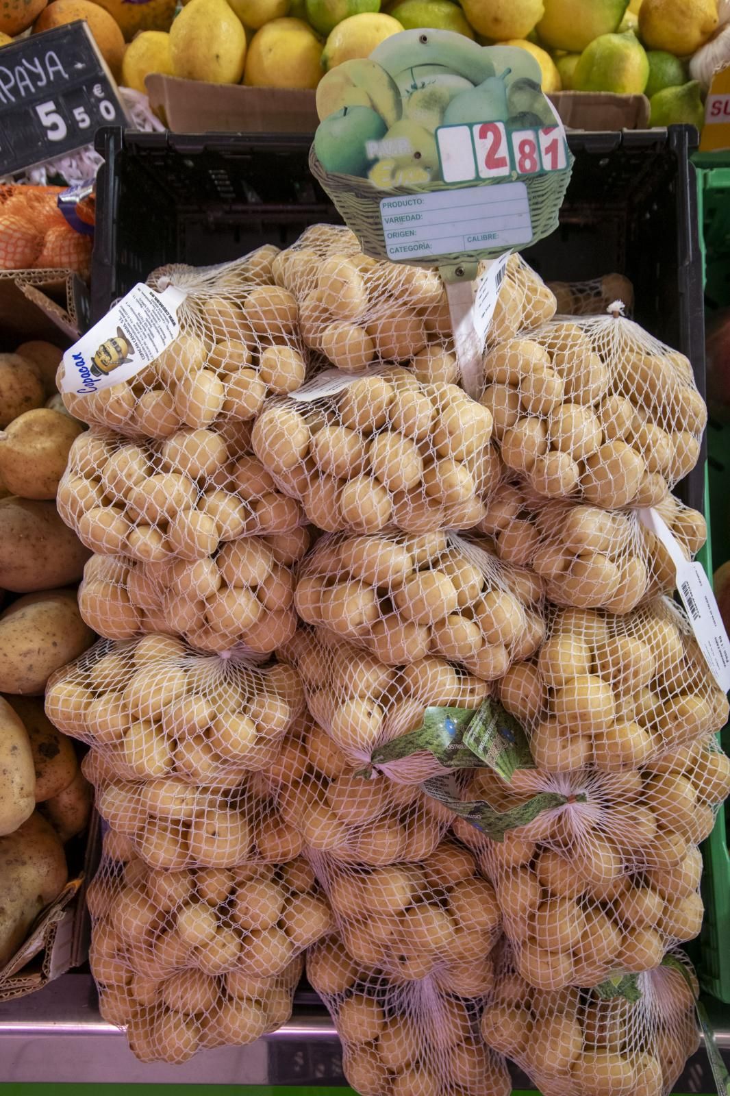 La compra del día a día en el mercado en Canarias