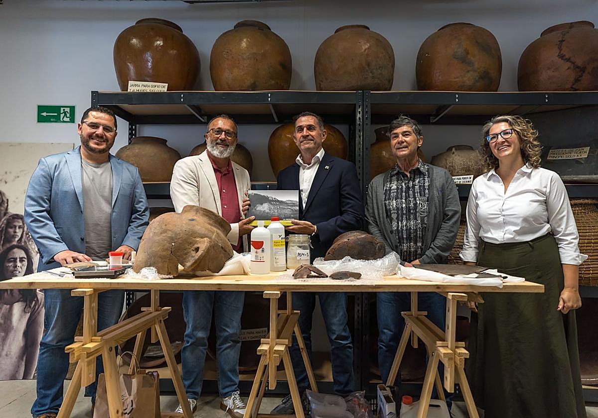 Leví Ramos, Francisco García, Miguel A. Clavijo, Sebastián López y Yaiza Pérez.
