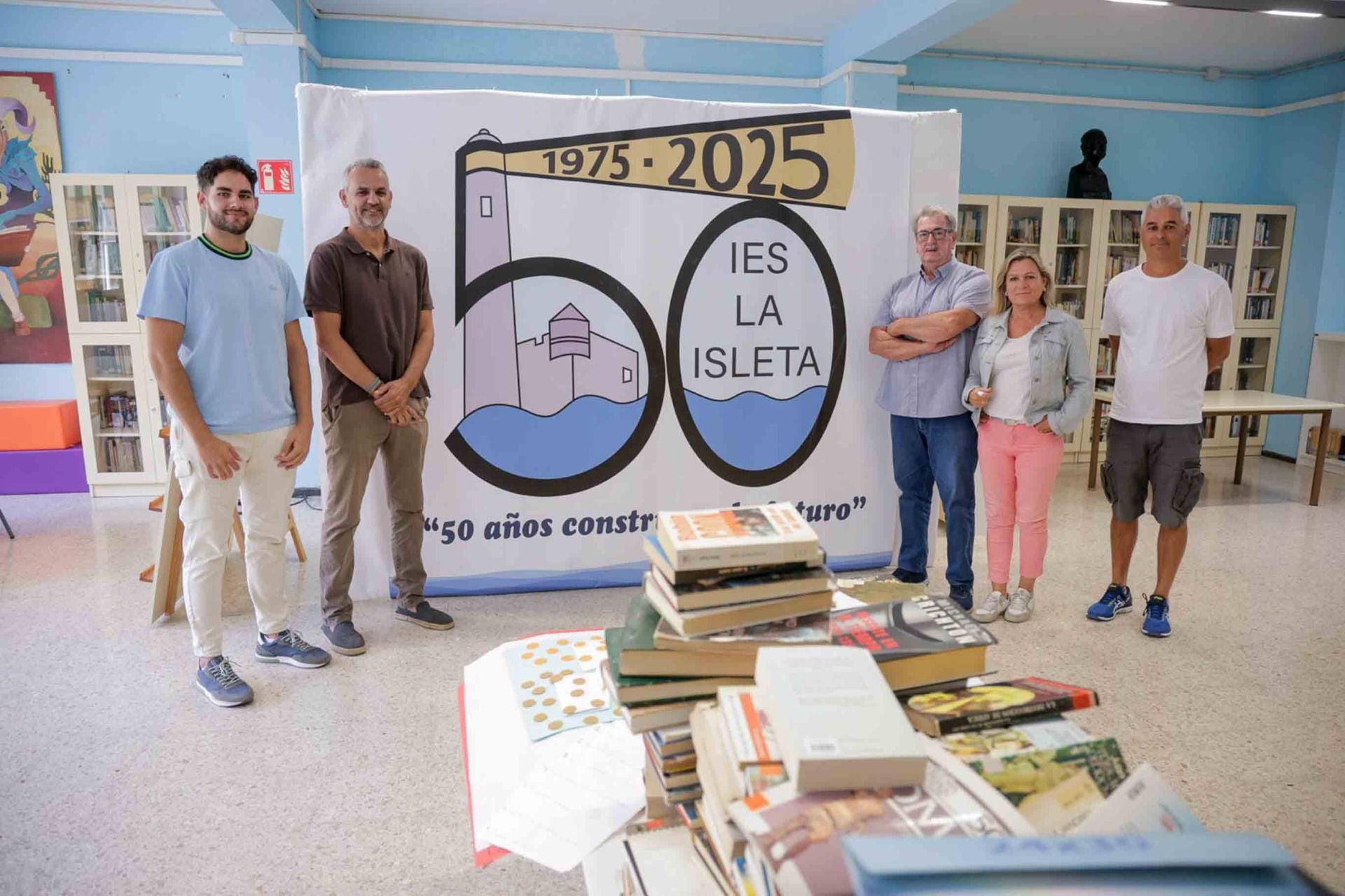 El medio siglo de vivencias en el IES La Isleta, en imágenes