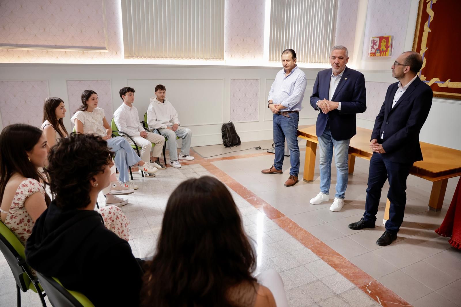 Recepción en la ULPGC de los alumnos con más nota en la Pau