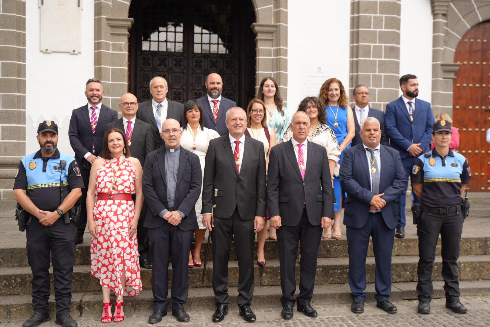 La toma de posesión de José Agustín Arencibia como alcalde de Teror, en imágenes